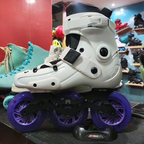 Patines FR Skates FRX White custom 110mm luminous purple - Doberman's Skaters Shop