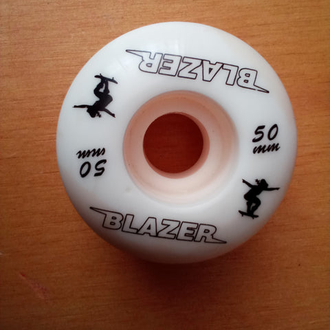 Ruedas 50mm Blazer Skateboard - Doberman's Skaters Shop