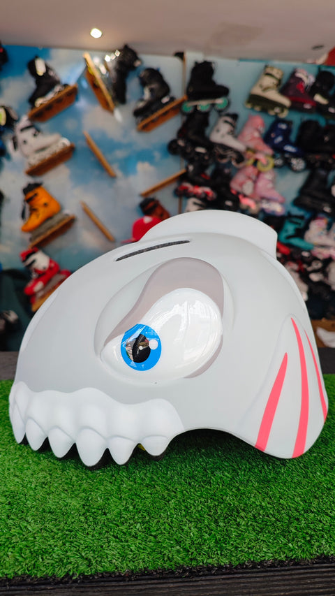 Casco Flying Eagle Shark Zoo - Doberman's Skaters Shop
