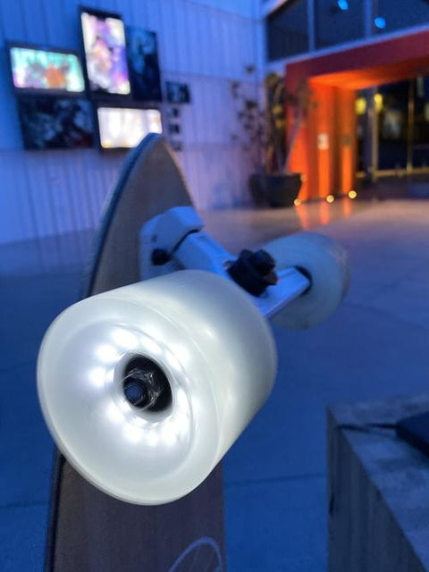 FR Skates Skateboard Luminous - Doberman's Skate Shop - Doberman's Skate Shop