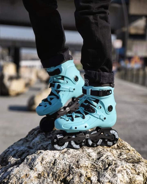 Patines FR Skates FR1 light blue Dobermans Skate Shop